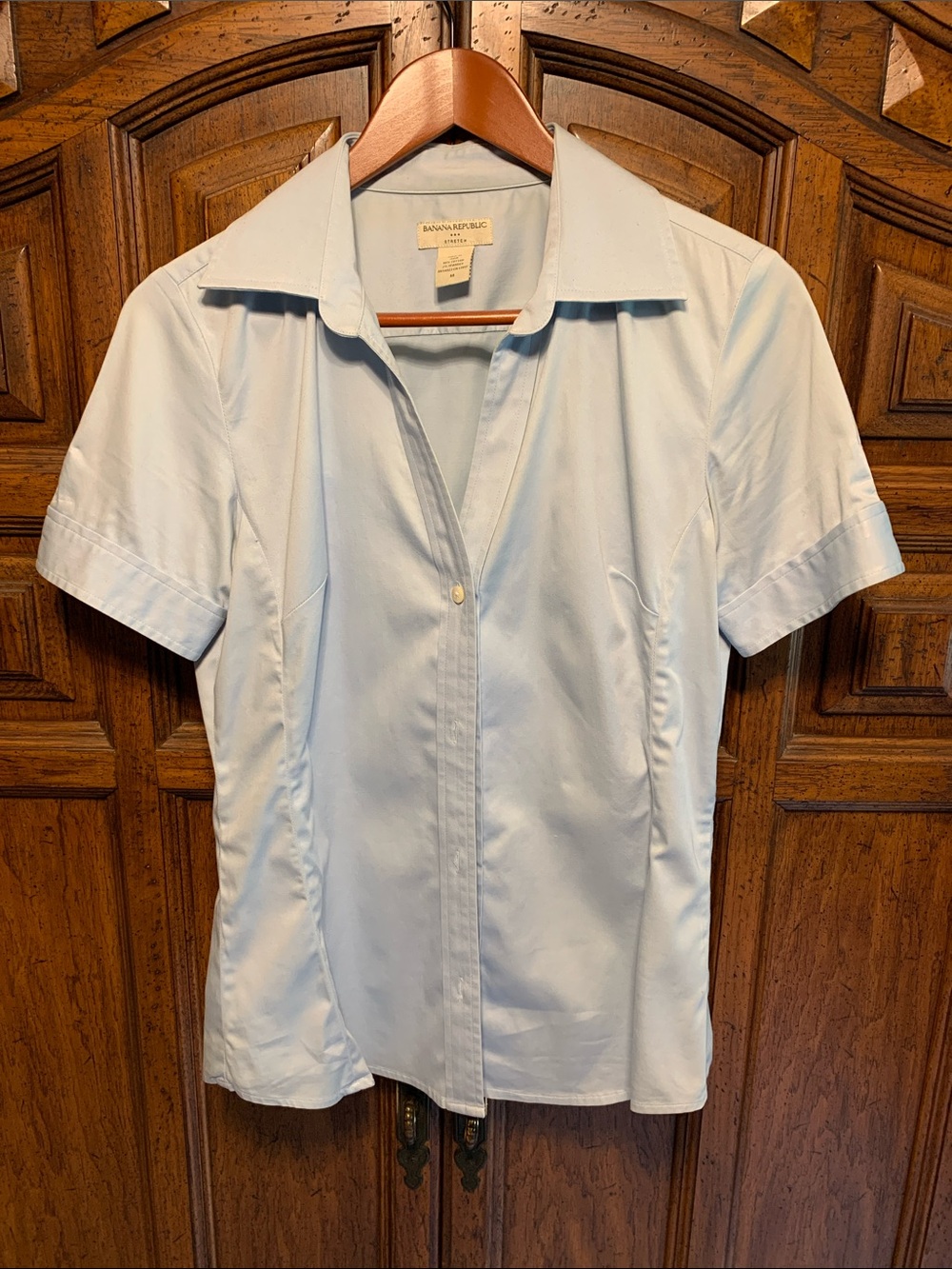 Banana Republic blue button short sleeve too
